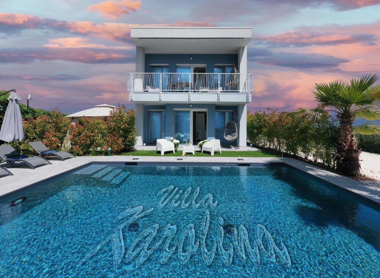 Villa Karolina Desenzano del Garda Bagian luar foto